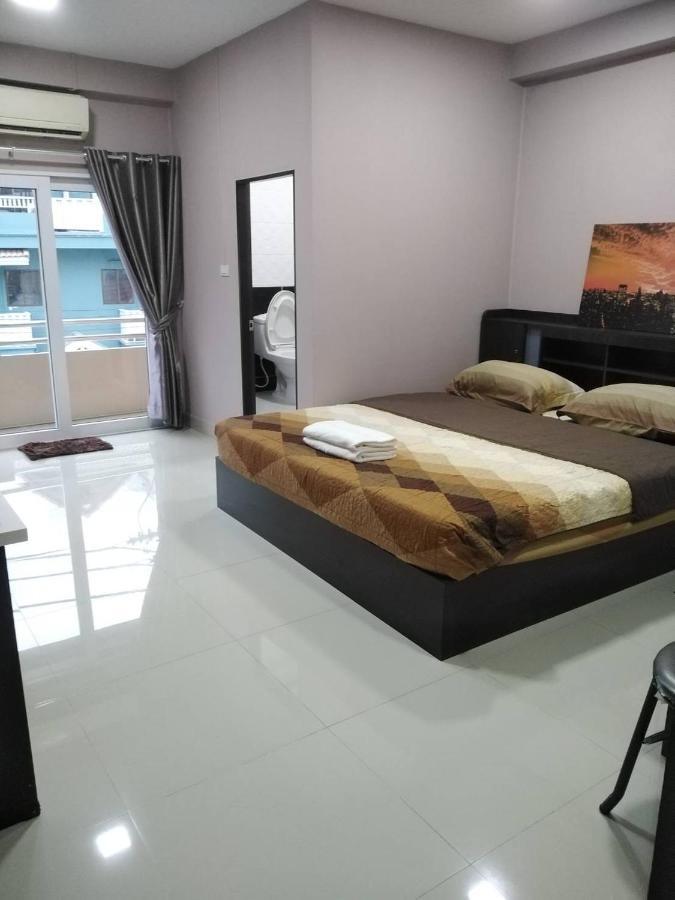 Hug Me Guesthouse 파타야 외부 사진